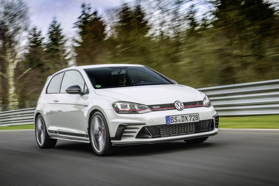  Volkswagen Golf GTi Clubsport S 2016 года  (фото 28 из 30)